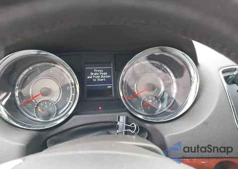 2015 Chrysler Town & Country Touring из США, поврежденный, VIN 2C4RC1BG1FR740265